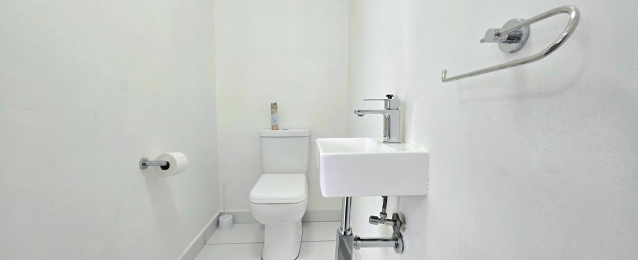 4 Bedroom Property for Sale in Franskraal Western Cape